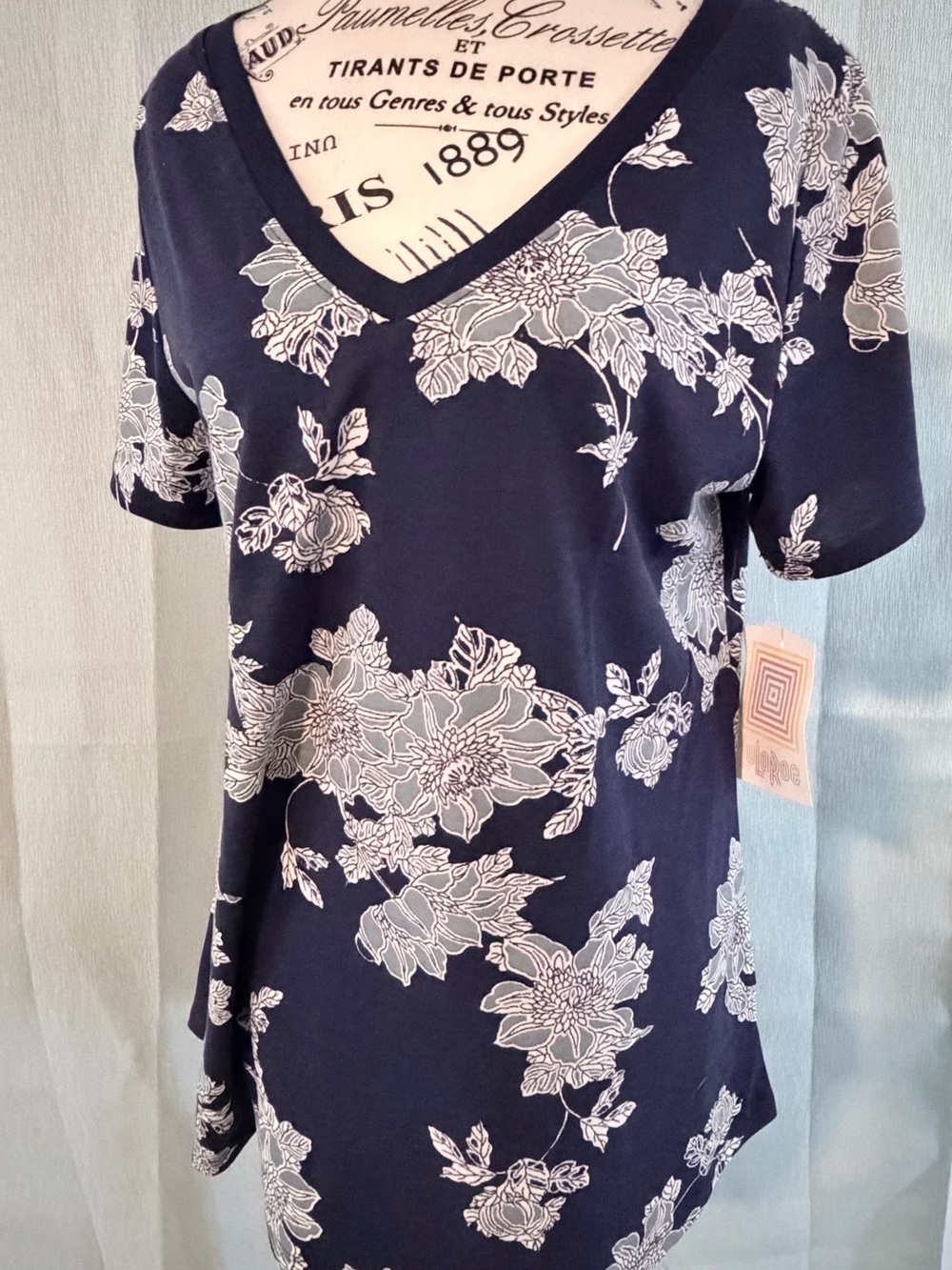 Lularoe Christy T - NWT